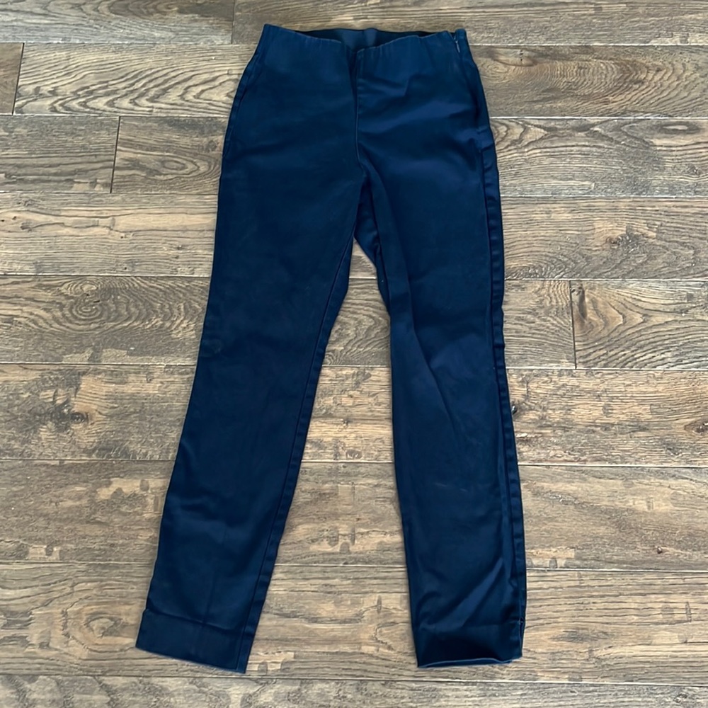 Old Navy Dress Pants in Navy.